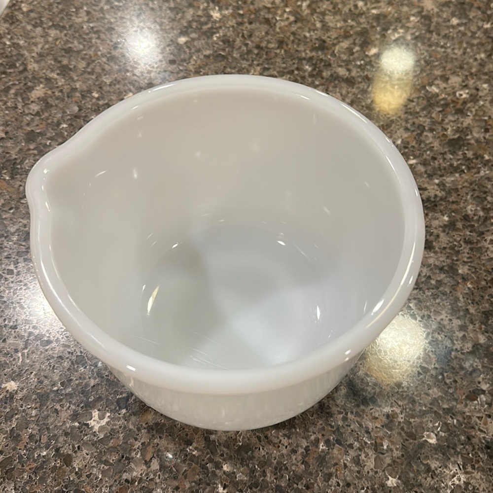 Vintage Mixing bowl made in USA glasbake sunbeam